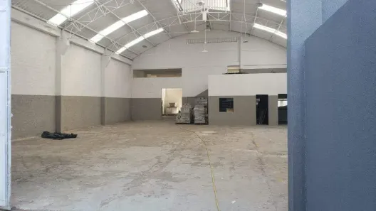 Galpão/Depósito/Armazém para alugar, 1350m² no Campestre, Santo André