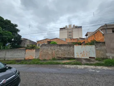 Lote/Terreno à venda, 640m² no Alvorada, Contagem