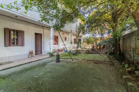 Casa com 3 Quartos à venda, 250m² no Espírito Santo, Porto Alegre