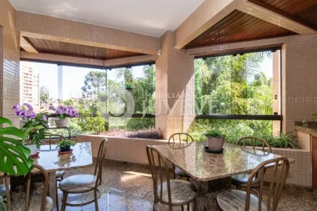 Apartamento com 4 Quartos à venda, 245m² no Cabral, Curitiba