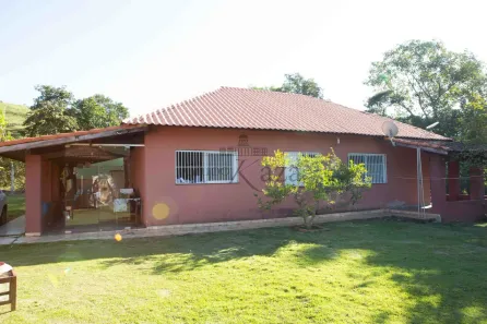 Fazenda/Sítio com 3 Quartos à venda, 572m² no Área Rural de Paraibuna, Paraibuna