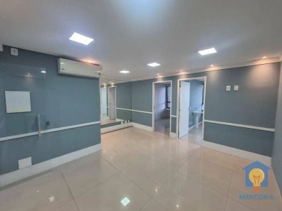 Sala Comercial à venda, 41m² no Jardim Lambreta, Cotia