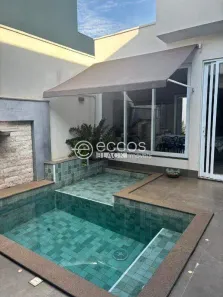 Casa de Condomínio com 3 Quartos à venda, 205m² no Novo Mundo, Uberlândia