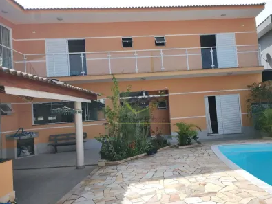 Sobrado com 4 Quartos à venda, 229m² no Arujamérica, Arujá
