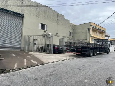 Galpão/Depósito/Armazém à venda, 798m² no Vila Carmosina, São Paulo