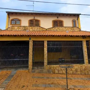 Casa com 3 Quartos à venda, 239m² no Jardim Petrópolis, Bauru