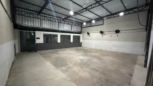 Ponto Comercial para alugar, 210m² no Jardim Prudência, São Paulo