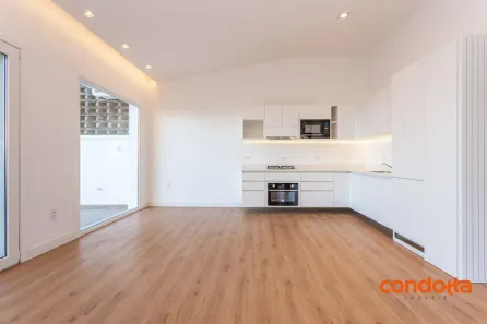 Casa com 2 Quartos para alugar, 331m² no Vila Conceição, Porto Alegre