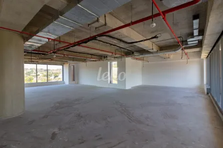 Sala Comercial para alugar, 706m² no Pinheiros, São Paulo