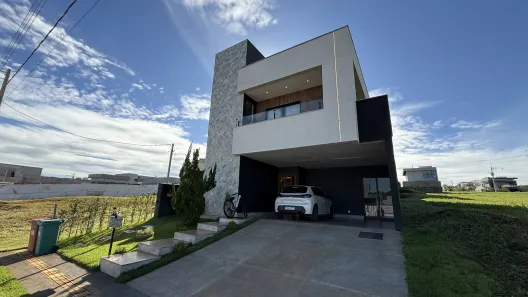Casa de Condomínio com 4 Quartos à venda, 191m² no Jardins Parma, Senador Canedo