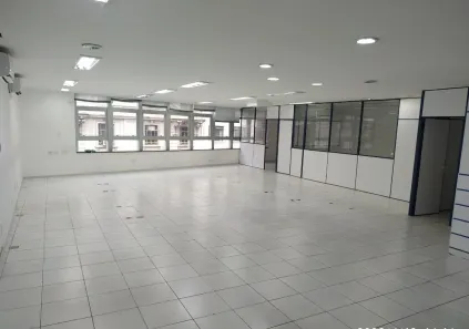 Sala Comercial com 3 Quartos para alugar, 175m² no República, São Paulo
