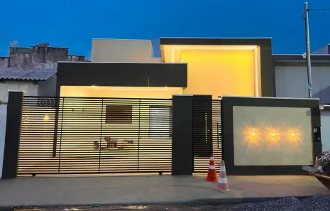 Casa com 3 Quartos à venda, 166m² no Santa Rosa, Cuiabá