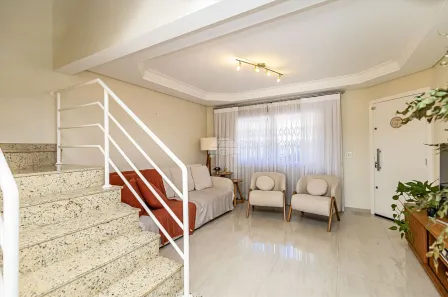 Sobrado com 5 Quartos à venda, 223m² no Mercês, Curitiba