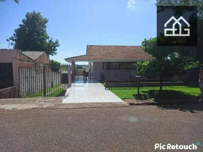 Casa com 3 Quartos à venda, 189m² no Universitário, Cascavel