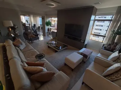 Apartamento com 3 Quartos à venda, 190m² no Centro, Criciúma
