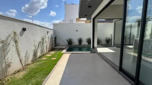 Casa de Condomínio com 3 Quartos à venda, 233m² no Jardim Botânico, Uberlândia