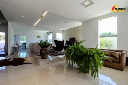 Casa com 5 Quartos à venda, 575m² no Belvedere, Divinópolis