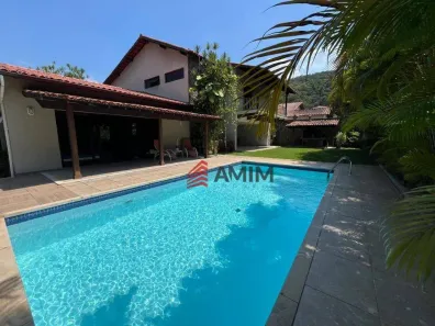 Casa de Condomínio com 4 Quartos à venda, 409m² no Piratininga, Niterói