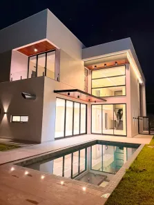 Casa de Condomínio com 4 Quartos à venda, 300m² no Ponta Negra, Manaus