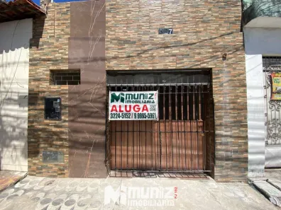 Casa com 2 Quartos para alugar, 120m² no Industrial, Aracaju