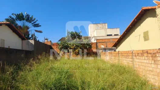 Lote/Terreno com 1 Quarto à venda, 12m² no Granada, Uberlândia