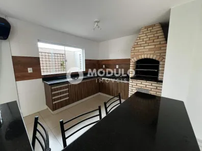 Casa de Condomínio com 3 Quartos para alugar, 280m² no Nova Uberlândia, Uberlândia