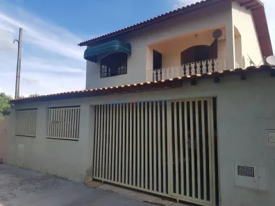 Sobrado com 3 Quartos à venda, 200m² no João Aranha, Paulínia