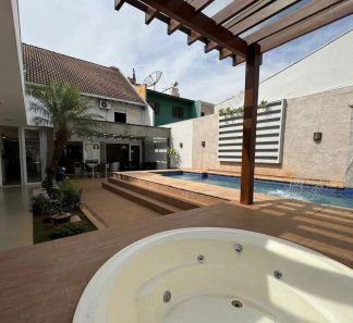 Casa de Condomínio com 5 Quartos à venda, 432m² no Zona 08, Maringá