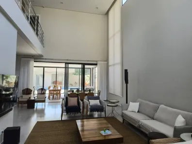 Sobrado com 4 Quartos à venda, 350m² no Guaiúba, Guarujá