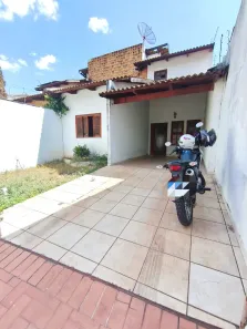 Imóvel Comercial com 4 Quartos para alugar, 180m² no Setor Bueno, Goiânia