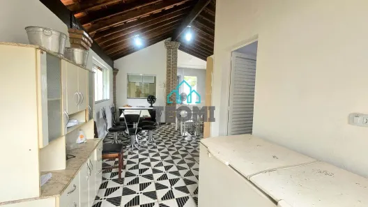 Fazenda/Sítio com 3 Quartos à venda, 170m² no Loteamento Chácaras Ingrid, Taubaté