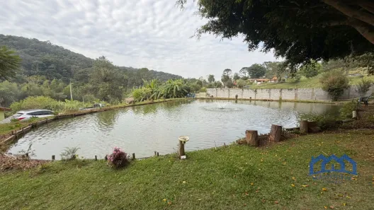Fazenda/Sítio com 4 Quartos à venda, 5500m² no Área Rural de São Roque, São Roque