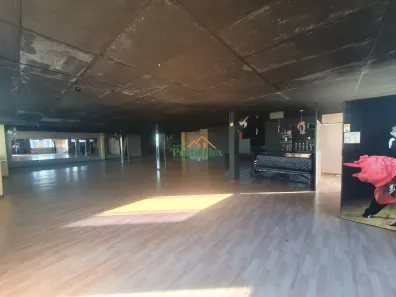 Sala Comercial para alugar, 220m² no Parque Residencial Laranjeiras, Serra