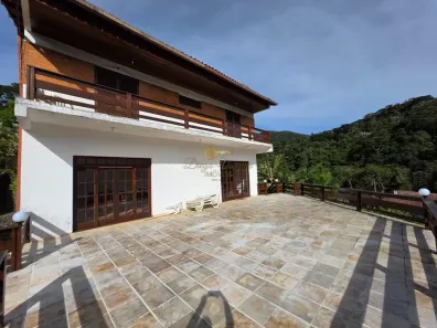 Casa de Condomínio com 4 Quartos à venda, 330m² no Carlos Guinle, Teresópolis