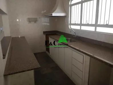 Casa com 3 Quartos à venda, 456m² no Vila Cordenonsi, Americana