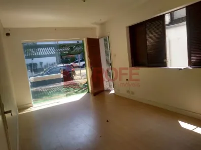 Casa com 3 Quartos à venda, 150m² no Indianópolis, São Paulo