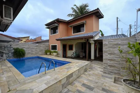 Casa com 3 Quartos à venda, 184m² no Balneário Stella Maris, Peruíbe