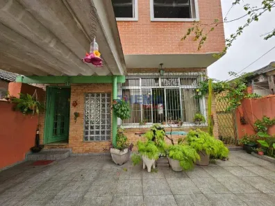 Sobrado com 3 Quartos à venda, 184m² no Santa Maria, Santos