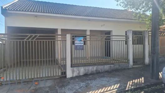 Casa com 3 Quartos para alugar, 200m² no Centro, Jandaia do Sul