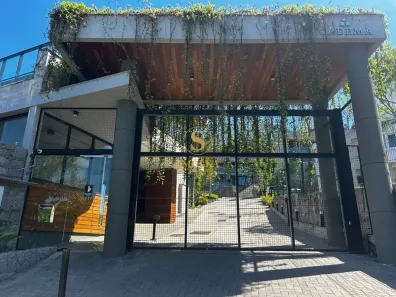 Casa de Condomínio com 3 Quartos à venda, 220m² no Lagoa da Conceição, Florianópolis