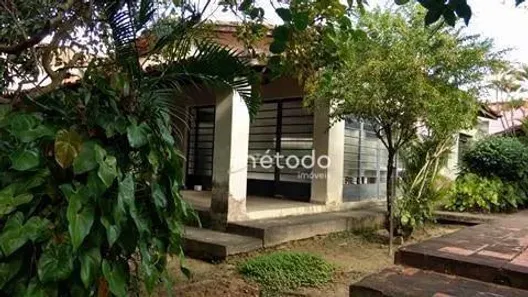 Fazenda/Sítio com 4 Quartos à venda, 1800m² no Centro, Guararema