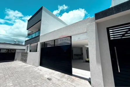 Casa de Condomínio com 4 Quartos à venda, 204m² no Buraquinho, Lauro de Freitas
