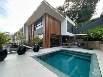 Casa com 3 Quartos à venda, 311m² no América, Joinville