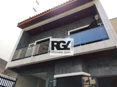 Sobrado com 4 Quartos para alugar, 266m² no Gonzaga, Santos