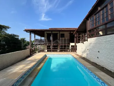 Casa com 4 Quartos à venda, 340m² no Piratininga, Niterói