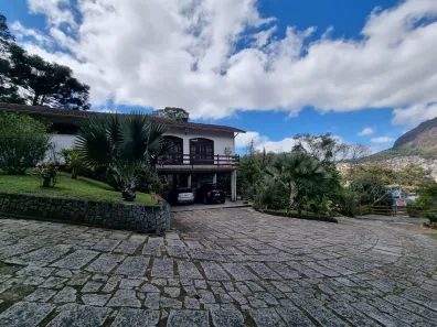 Casa com 4 Quartos à venda, 2800m² no Parque São Clemente, Nova Friburgo