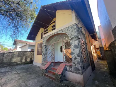 Casa com 5 Quartos à venda, 280m² no Alto da Serra, Petrópolis