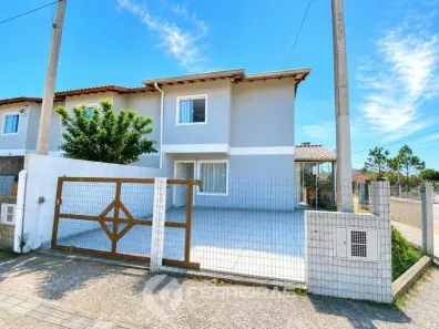Sobrado com 2 Quartos para alugar, 88m² no Tramandaí, Tramandaí