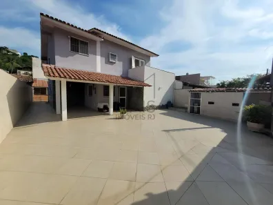 Casa com 5 Quartos à venda, 218m² no Piratininga, Niterói