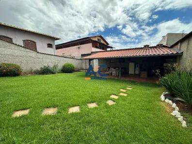 Casa com 3 Quartos à venda, 215m² no Serrano, Belo Horizonte
